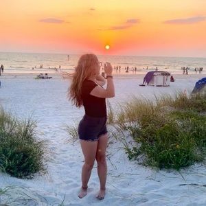 Meet your Posher, Caylee